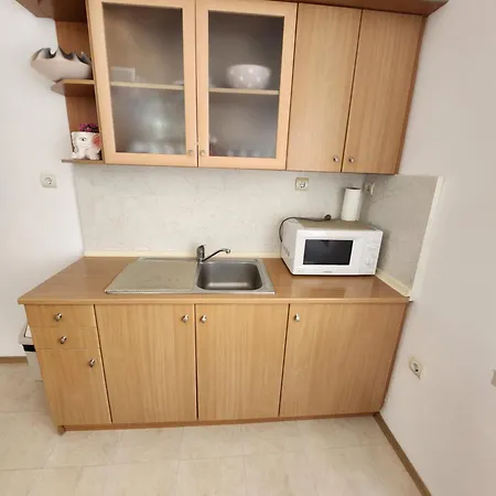 Granat ساني بيتش