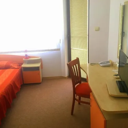 Granat 3* Napospart